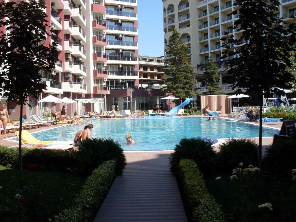 Admiral Plaza Hotel Sunny Beach Exterior foto